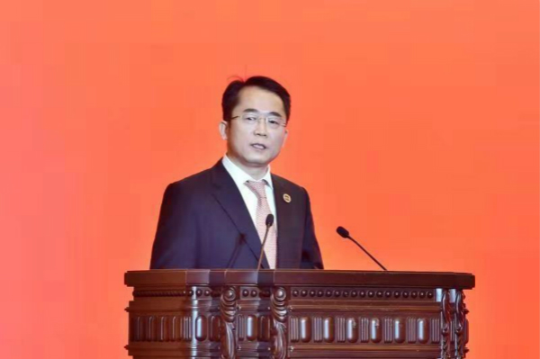 中集董事长_董事长办公室图片