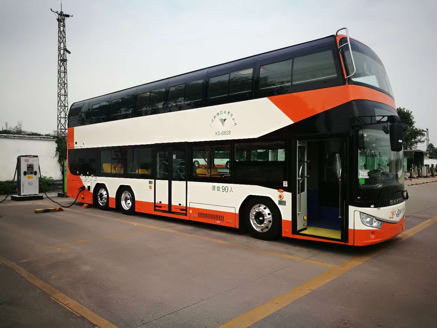 开始运营！芜湖公交首批氢能源车辆上线通车！